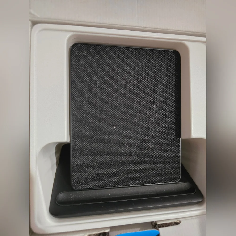 NWT Anker Wireless Charging Dock For Kindle Paperwhite Signature